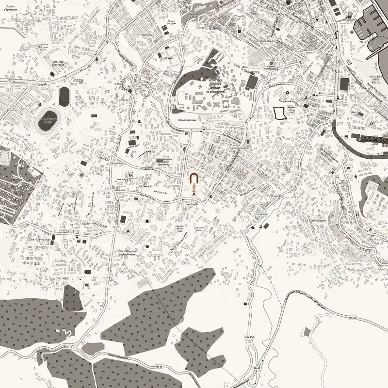 Vue aérienne du quartier autour du cabinet, à Jijel, avec un repère à son emplacement.